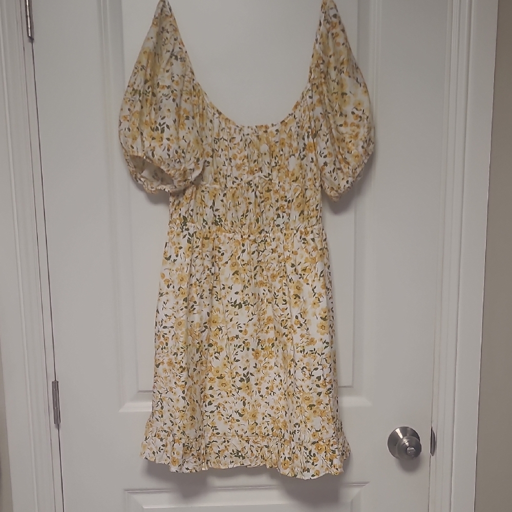 Sienna Sky Yellow Floral Top